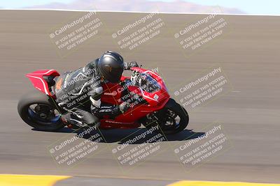 media/Oct-09-2022-SoCal Trackdays (Sun) [[95640aeeb6]]/Bowl (1015am)/